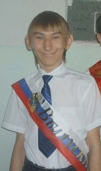 Сначала мне показалось... А потом понял, что не показалось - похож!