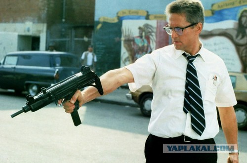 Данила Багров: а вы считаете его положительным героем?