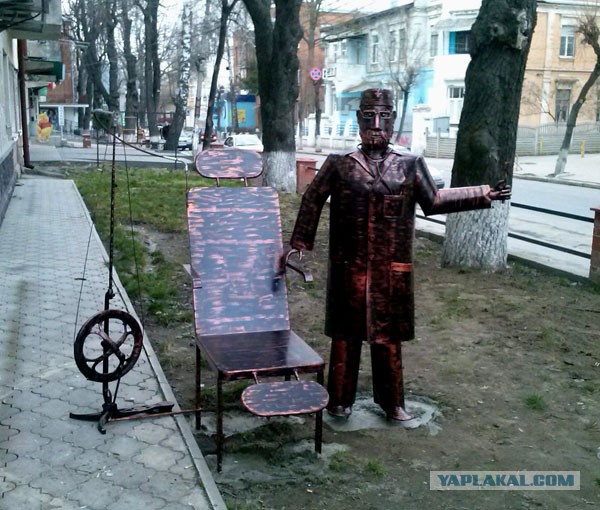 Необычные статуи мира