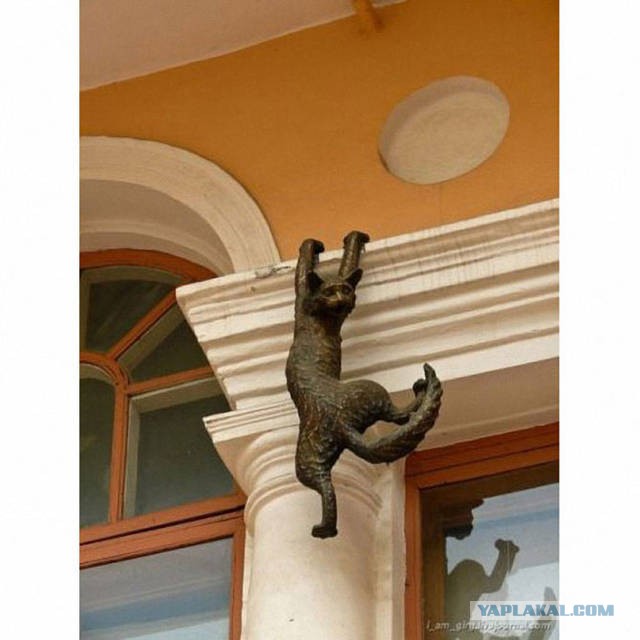 10 самых веселых памятников в России