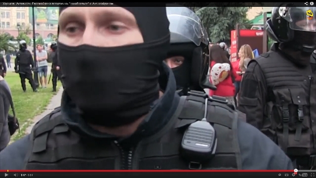 30 активистов Евромайдана забрали в отделение