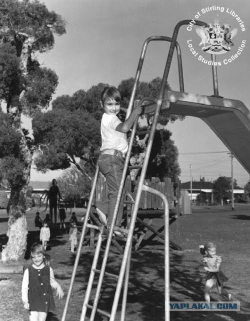 Он прикрывает кольцо или пугает соперников?