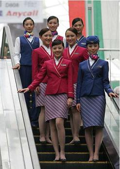 Суровые тренировки китайских стюардесс