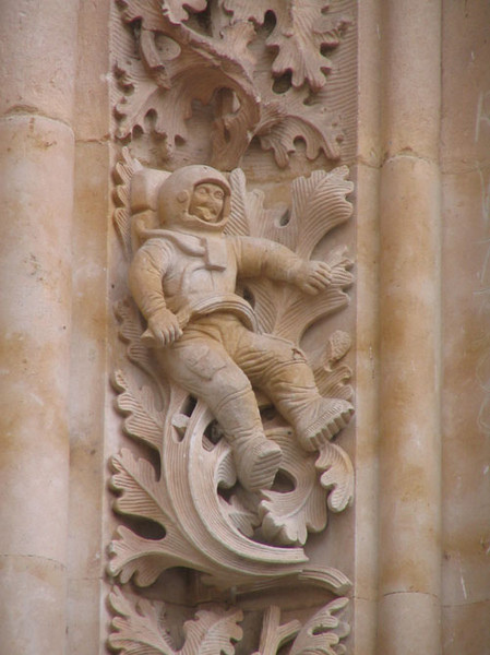 В Мексике найдены каменные фигурки НЛО и их пилотов, которым больше 7000 лет