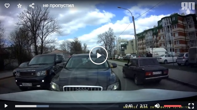 Хотела по встречке пробку объехать. Петербург