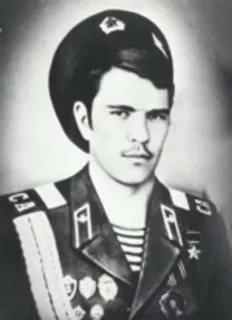 Александр Мироненко был в числе первых, кому в Афганистане была присвоена высшая боевая награда - звание Героя Советского Союза