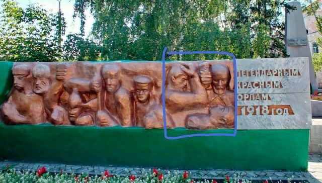 Ежегодная реставрация памятника превратила его в убожество