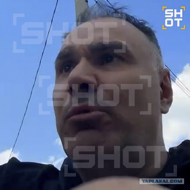 Экс-зампред Заксобрания Кировской области избил женщину на глазах ребёнка и обозвал её «жирной мразью» из-за конфликта на дороге в Кирове