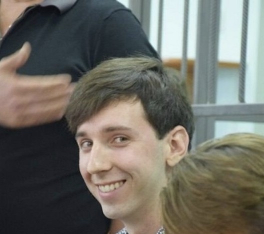 Саратовского студента, сломавшего руку партнёру по армрестлингу, признали невиновным в суде