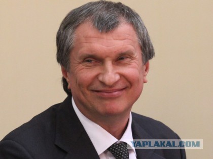 За понедельник рубль упал больше чем на 8,5%
