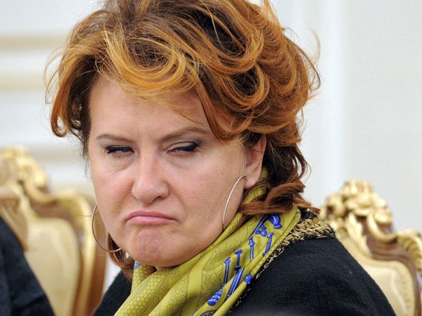 Милонов предложил ужесточить правила регистрации в соцсетях