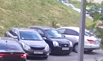 Жительница Нижнего Новгорода устроила ДТП с четырьмя припаркованными автомобилями