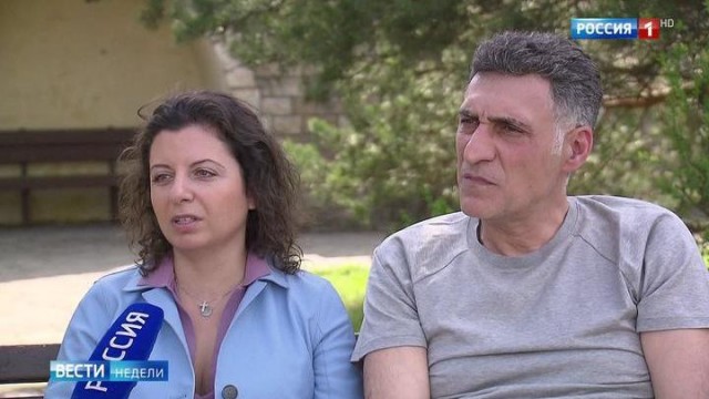 Азербайджанцы наступают, армяне бегут