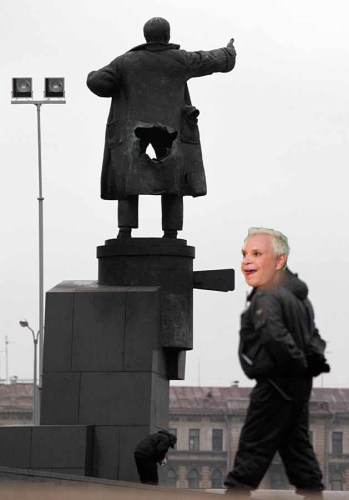 В Питере взорван памятник Ленину