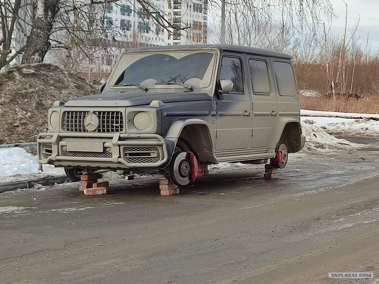 Кирпич на кирпичах