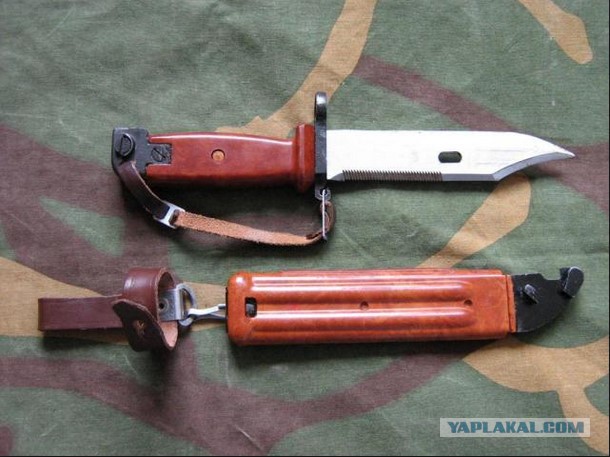 Красивое и необычное холодное оружие.