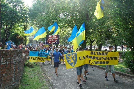 Демонстрация во Львове: запад Украины