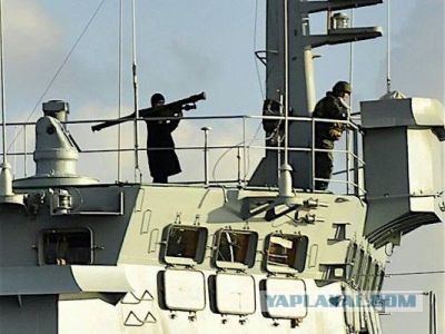 Украина анонсировала новый поход военных кораблей через Керченский пролив
