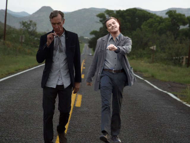 Печальный мужик с сигаретой..