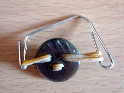 14 оригинальных применений скрепки и канцелярского зажима.