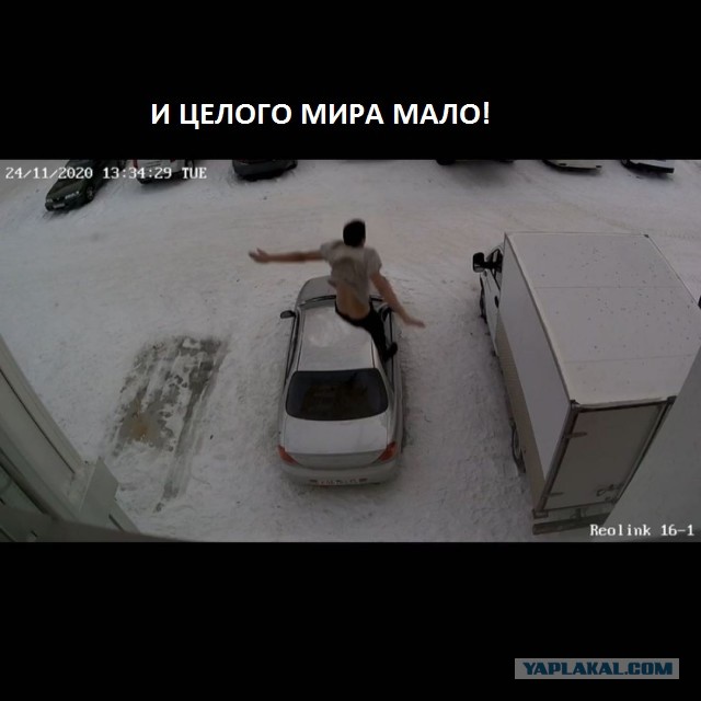 В Ямало-Ненецком автономном округе мужчина выжил после падения с шестого этажа