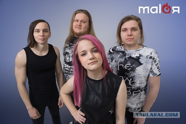Metallica. Играет ребенок