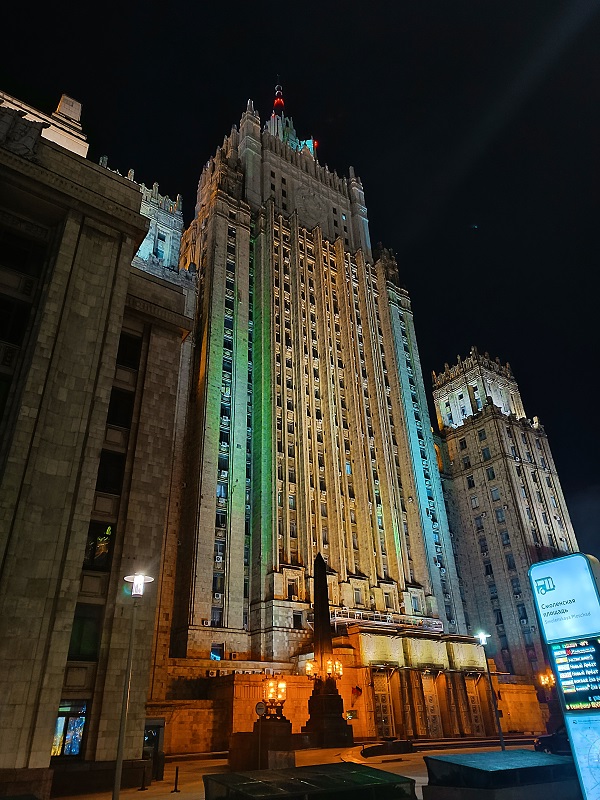 Большой рассказ о новогодней Москве