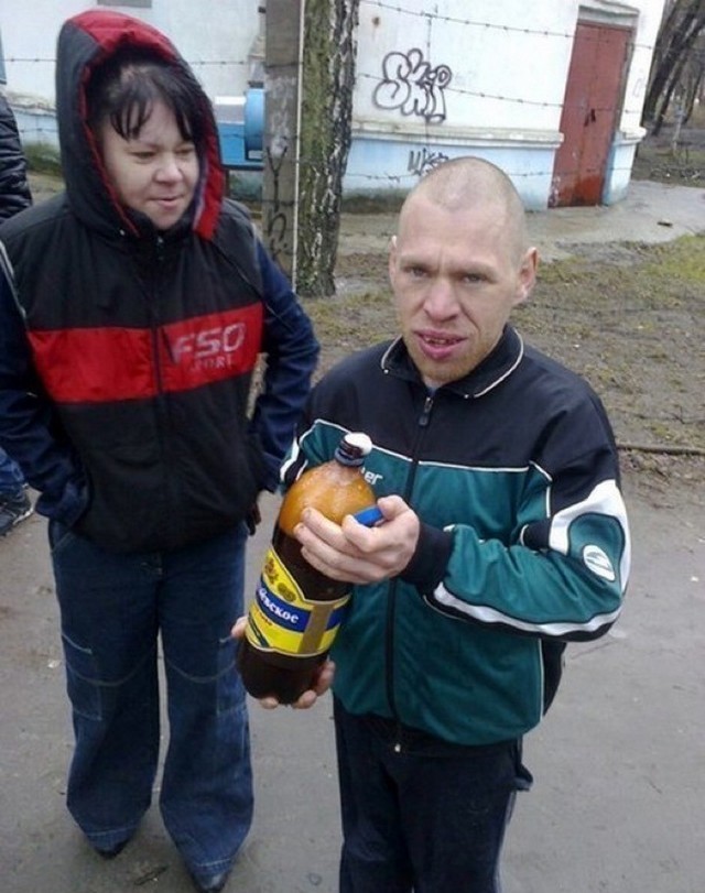 Ещё б знать, кто из них свекровь?
