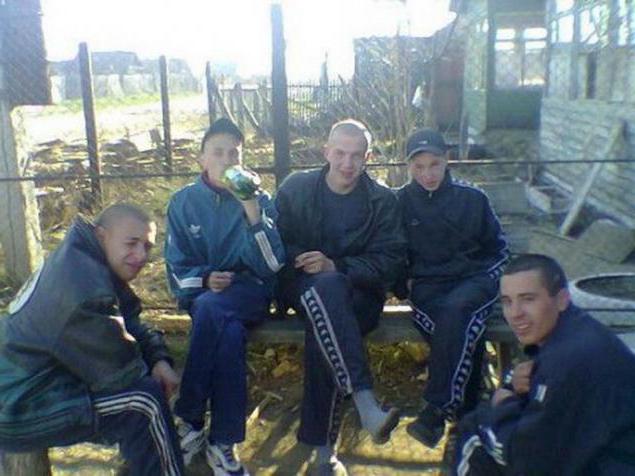 Яжемать посреди скейт парка
