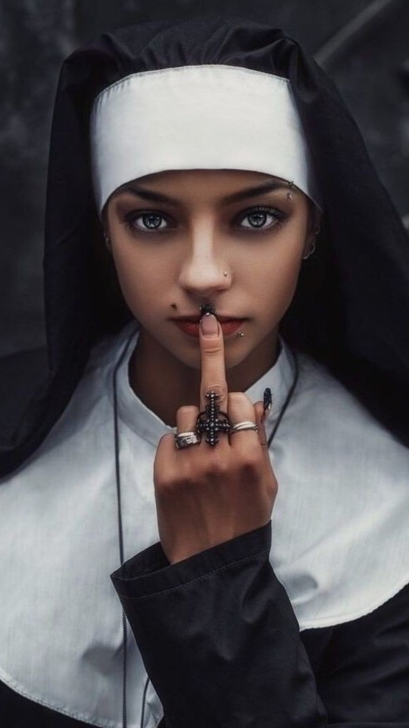 Такие разные монашки