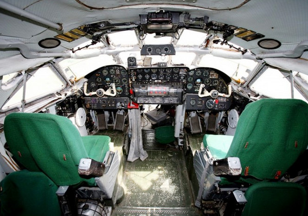 ТУ-114.Модель,"Plasticart".