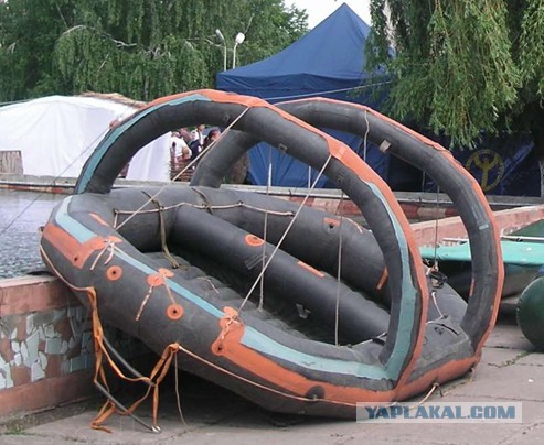 спасательный плот фото