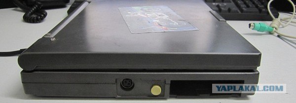 Древний ноутбук ADX7325S