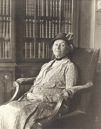 История в фотографиях