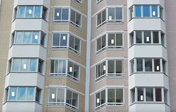 От 13 до 28 суток. Четырех минчан осудили за белые листики на окнах