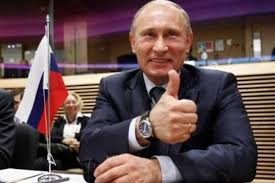 Омские дороги выглядят так, как будто там закончилась не зима, а война