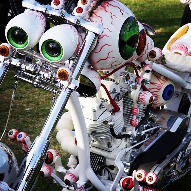 смешной байк. мото прикольные. самые прикольные мотоциклы. мопед смешной. самые прикольные мотоциклы.