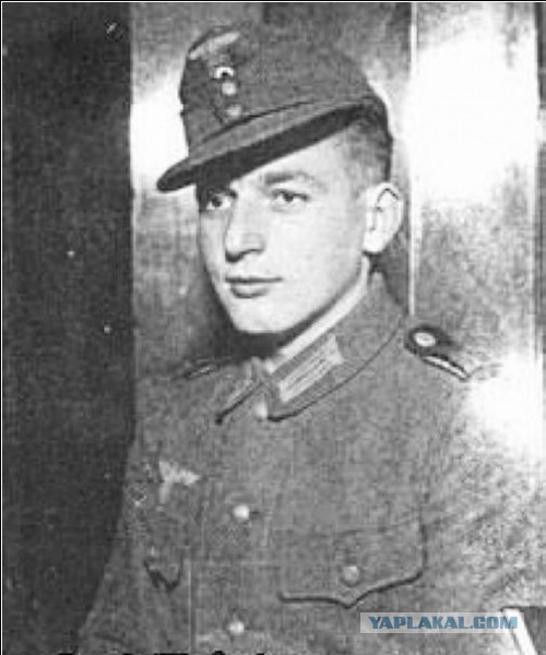 Беженцы плывут