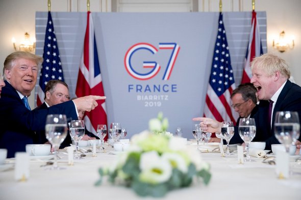 Нормально потусовались. Эмоции саммита G7 в Биаррице