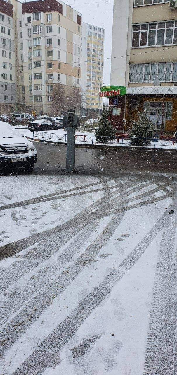 Разбомбленная колонна Z