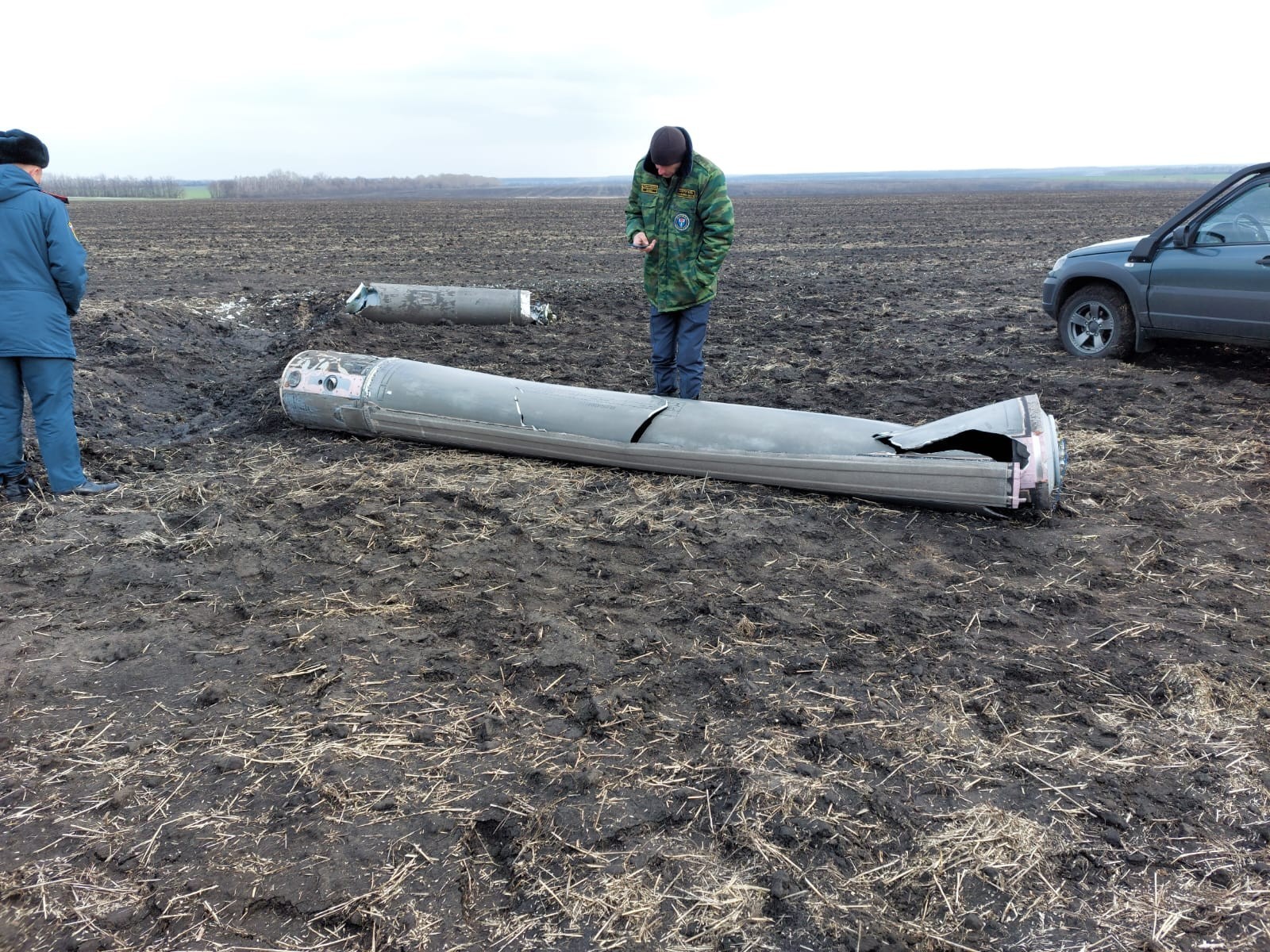 Новости 7 2 2023. Упавшие ракеты. Упавшая ракета в Лискинском районе. Обломки ракеты.