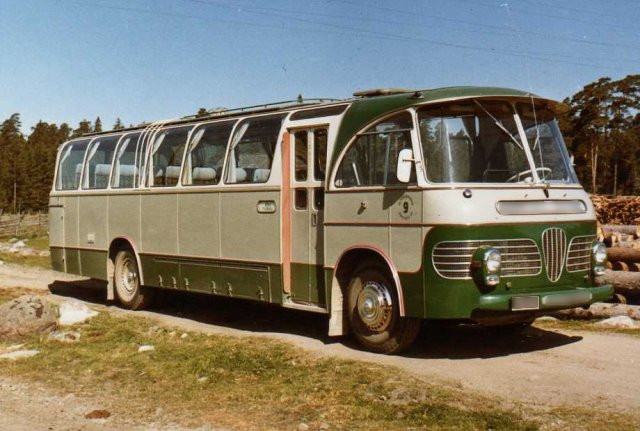 Игра на ЯПе: Угадай АВТО-9