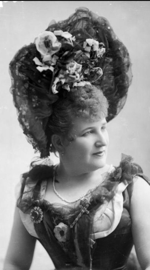 Девицы легкого поведения. Нижний Новгород