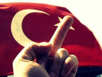 Турецкий поэт Хюсейн Хайдар извинился перед россиянами за сбитый Су-24