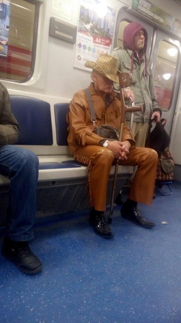 Модники из российского метрополитена