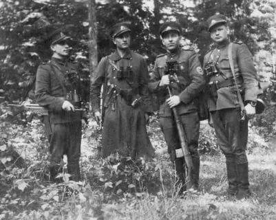 Для меня они были, есть, и останутся бандитами. "Лесная война" в Литве глазами офицера НКВД.