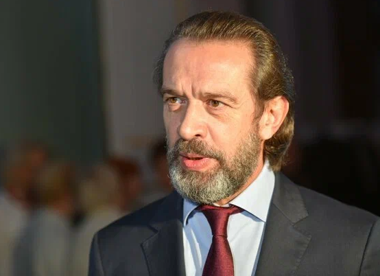 Ясные дни забрал себе: Миллиарды из бюджета Газманову и другим артистам, а бронижилеты в кредит и всем народом собирают