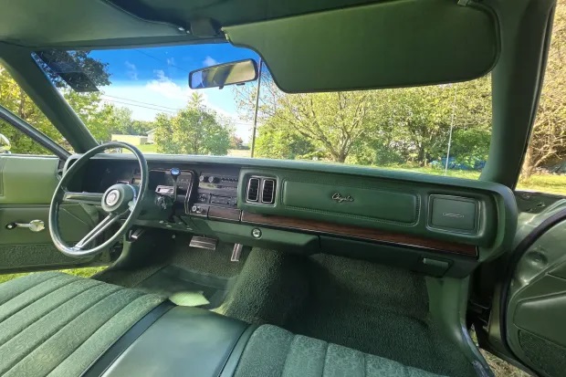 1977 Chrysler с пробегом в 52 мили
