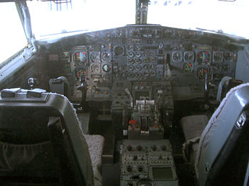 Ту-154М совершил экстренную посадку