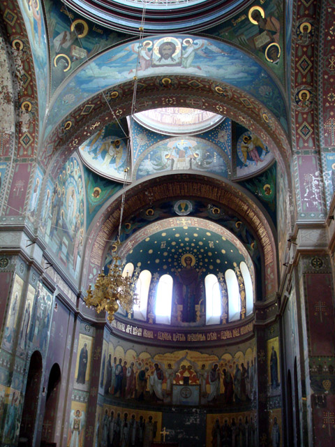 Церкви.